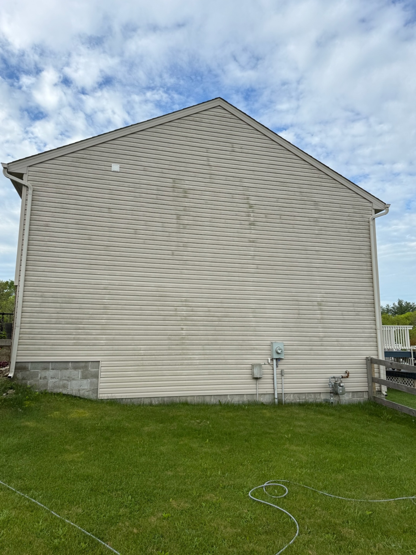 Vinyl siding house wash in Hamilton Ohio - before